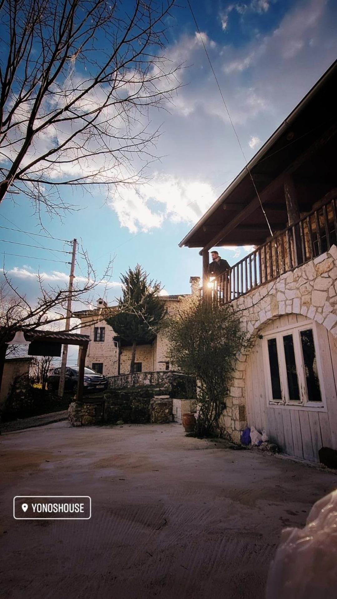 Yono'S Traditional House Ano Ravenia Exterior foto