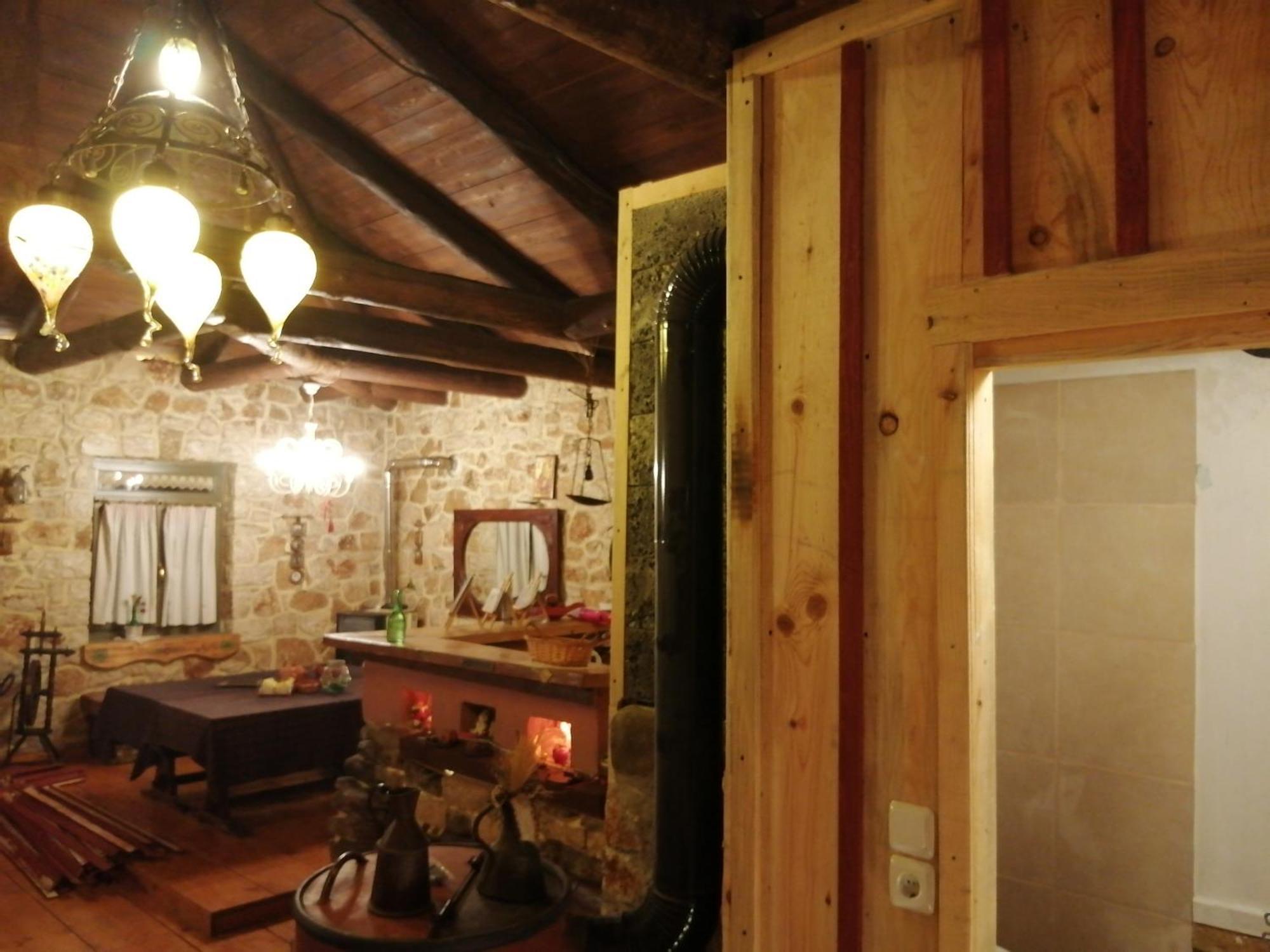 Yono'S Traditional House Ano Ravenia Zimmer foto